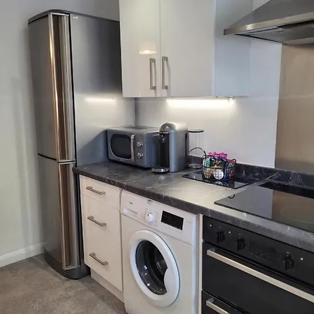 1 Merchants Gate - 2 Bedroom, City Apartment With Private Parking York Exterior photo