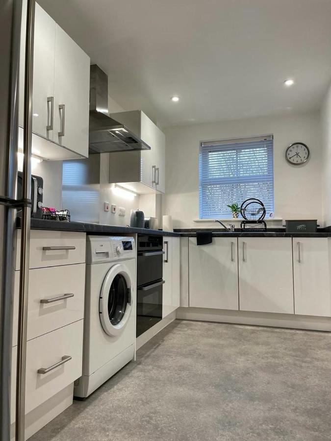 1 Merchants Gate - 2 Bedroom, With Private Parking *